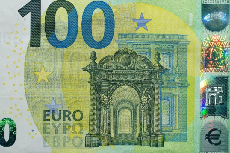 Koliko je 100 denara u evrima